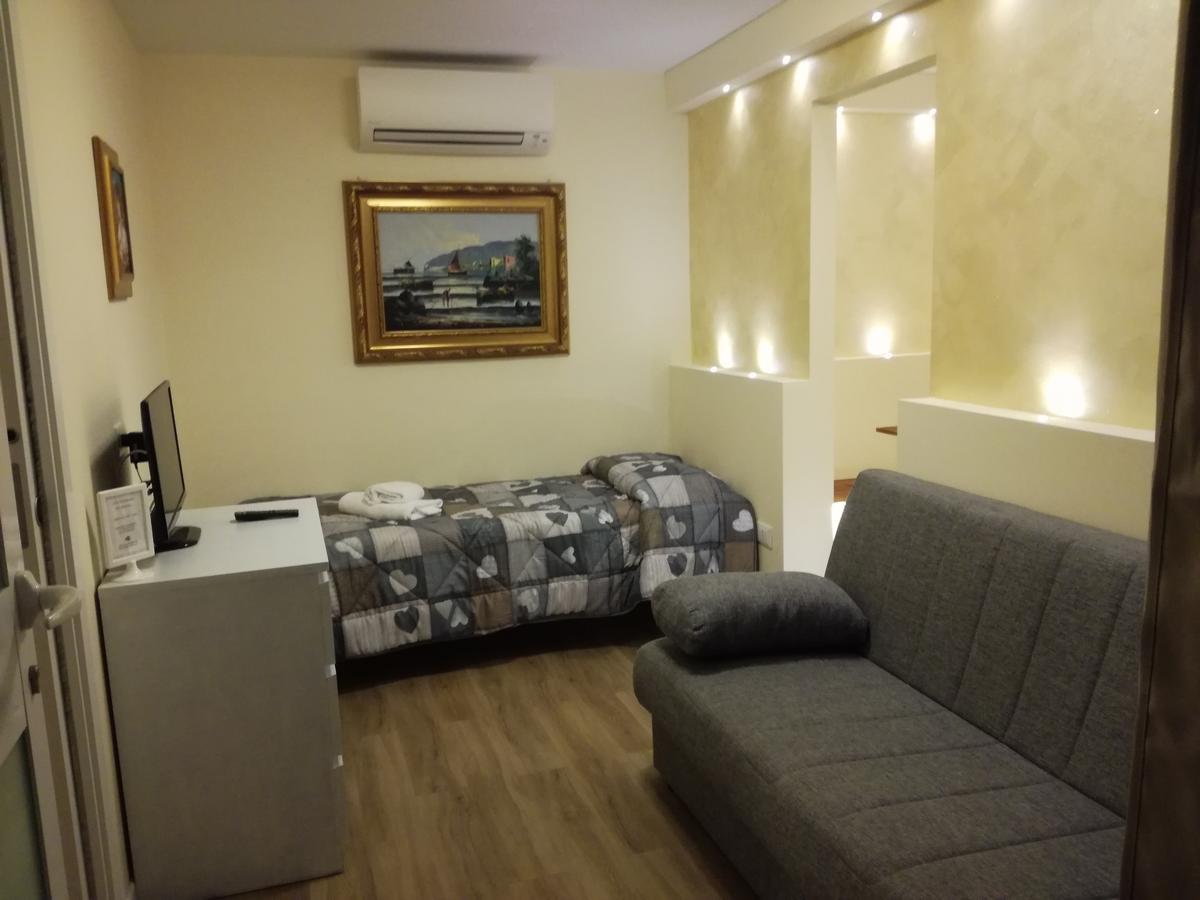 Appartamento Villa Elison Lazise Exterior foto